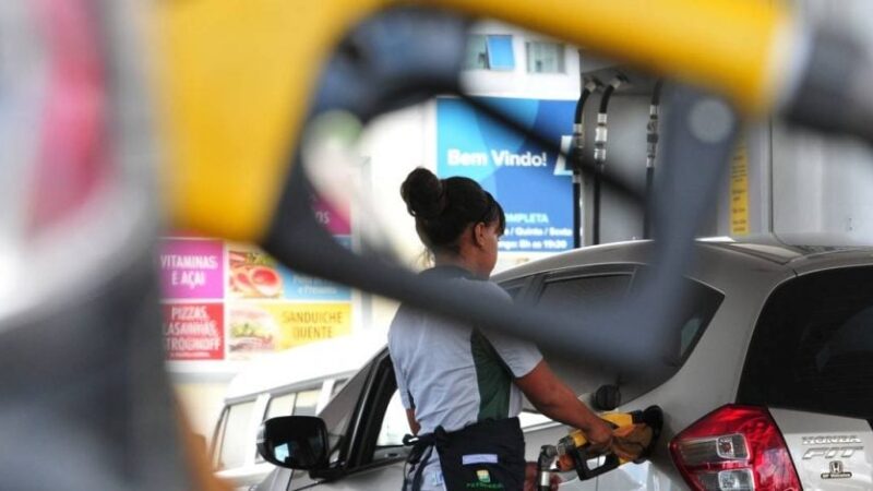 Procon notifica postos após aumento de R$ 0,50 no preço da gasolina em Jataí