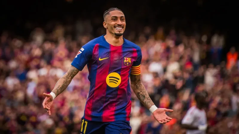 Raphinha, do Barcelona, entra no radar de clubes da Arábia Saudita, diz jornal
