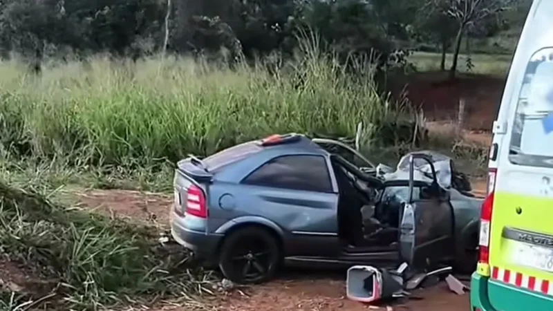 Servidores de concessionária e motorista morrem em acidente na BR-153 em Rialma