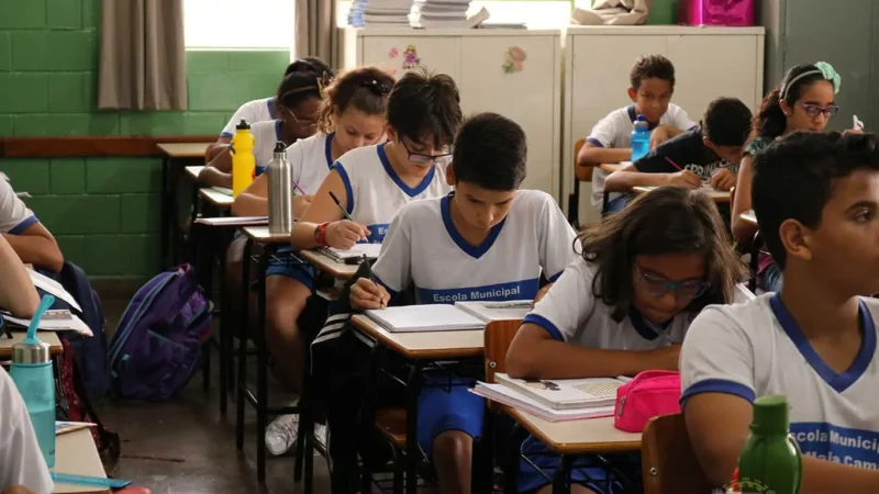 Sindicato e SME divergem em números de adesão ao movimento em Goiânia