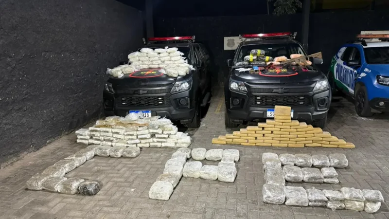Três homens são presos com arsenal e meia tonelada de drogas em bunker em Goiânia