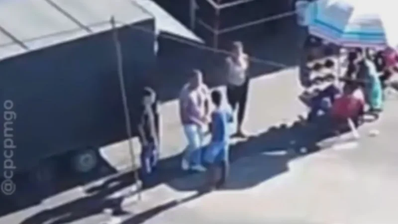 Vídeo flagra venda de drogas na região da 44, em Goiânia