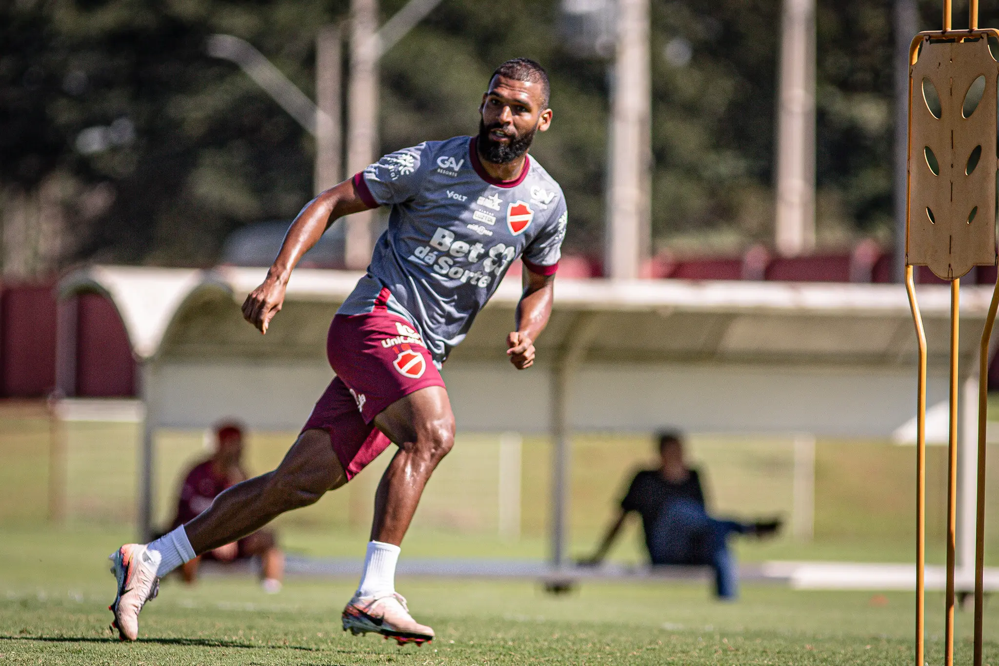 Vila Nova x Athletic-MG; confira a provável escalação do Tigrão para o duelo na Série B
