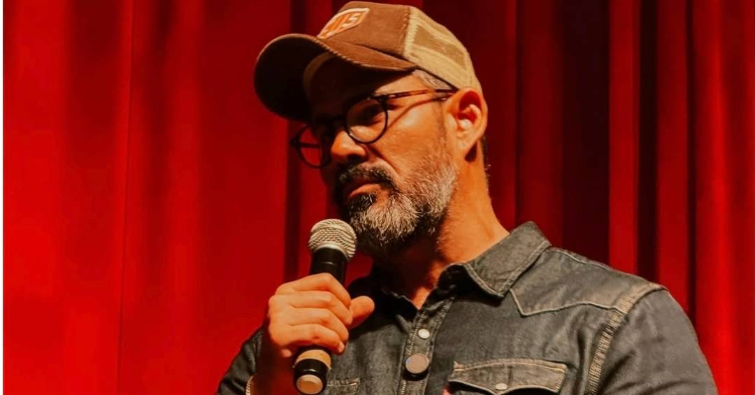 As polêmicas de Juliano Cazarré, dono da bandeira de ‘macho alfa’ sem vergonha