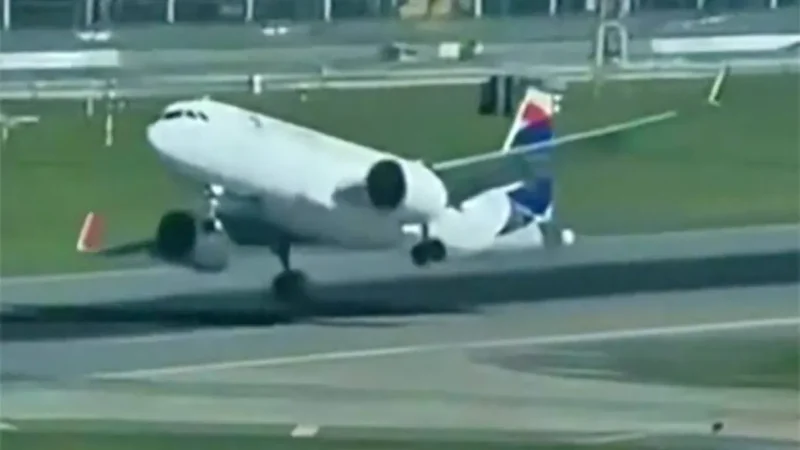 avião que partiu de Guarulhos arremete durante pouso