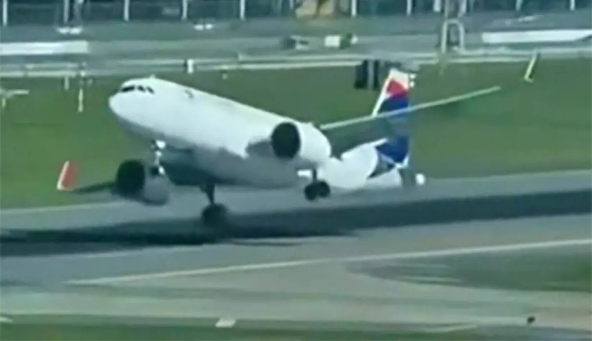avião que partiu de Guarulhos arremete durante pouso