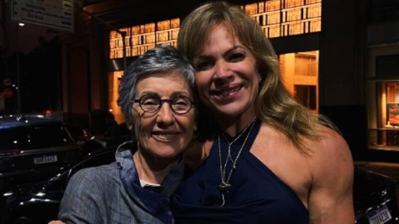 Ex-sex symbol dos anos 1990 sai em apoio a Cássia Kis