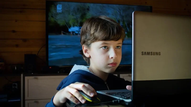 como menores de 16 vivem sem redes sociais