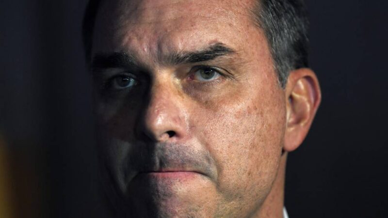 Secretário do MinC fala de Flavio Bolsonaro e Vorcaro sem Lei Rouanet