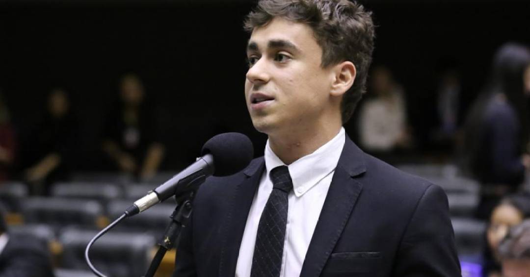 TCU arquiva investigação de Nikolas Ferreira por voo ligado a Vorcaro e aciona Justiça Eleitoral