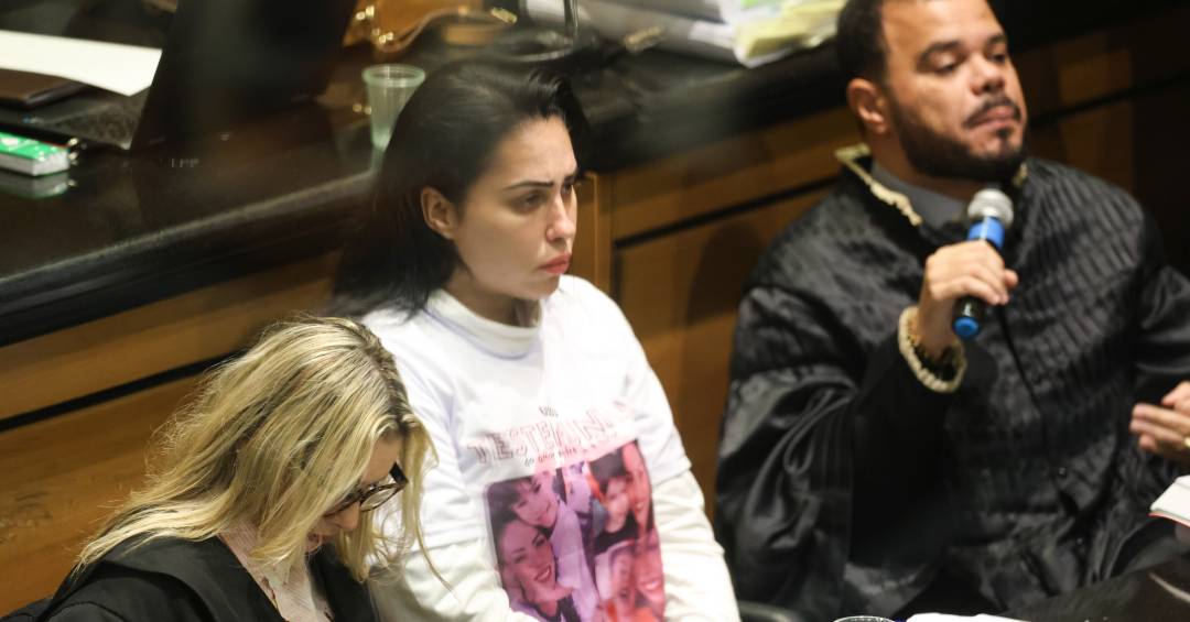 Caso Henry: Monique passa mal ao ver imagens da necropsia do filho e é dispensada do júri