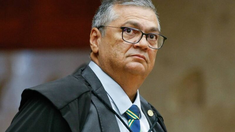 Dino mantém suspenso julgamento sobre sucessão no Rio após decisão do TSE