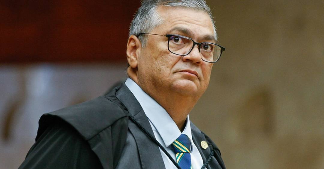 Dino mantém suspenso julgamento sobre sucessão no Rio após decisão do TSE