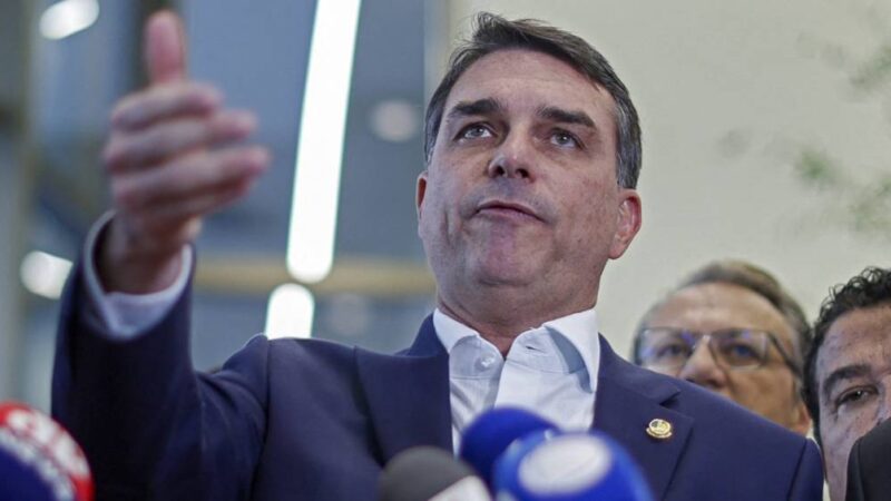 Os dois fatores que pesaram contra Flávio Bolsonaro na nova pesquisa Quaest sobre eleição presidencial
