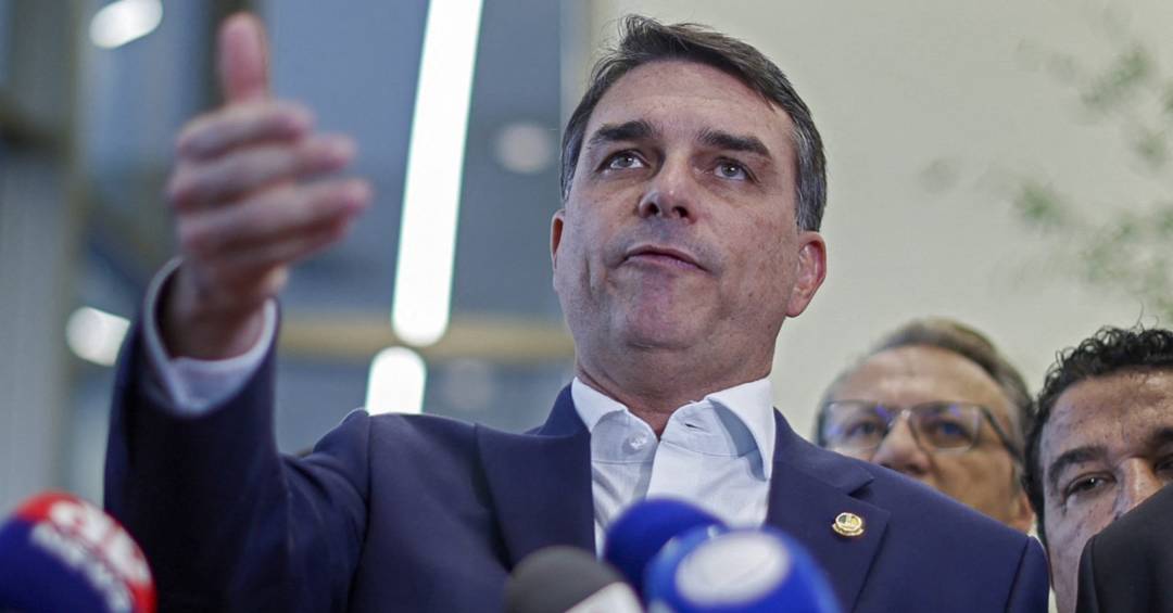 Os dois fatores que pesaram contra Flávio Bolsonaro na nova pesquisa Quaest sobre eleição presidencial