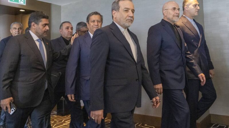 Ameaça de Trump fez delegação iraniana abandonar negociações, diz agência