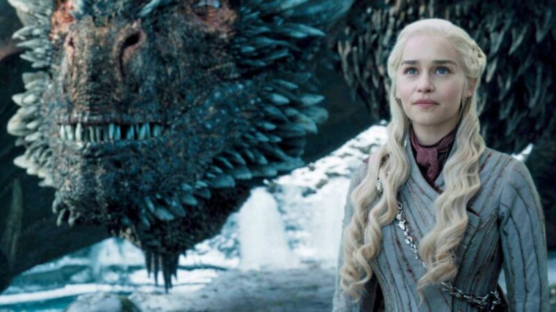 Emilia Clarke, atriz de ‘Game of Thrones’, desabafa sobre recuperação após duas hemorragias cerebrais