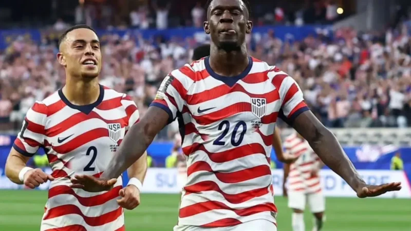 Balogun e Pulisic comandam passeio dos EUA contra o Paraguai