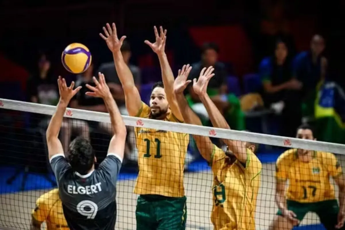 Brasil vence Canadá e reage no vôlei masculino