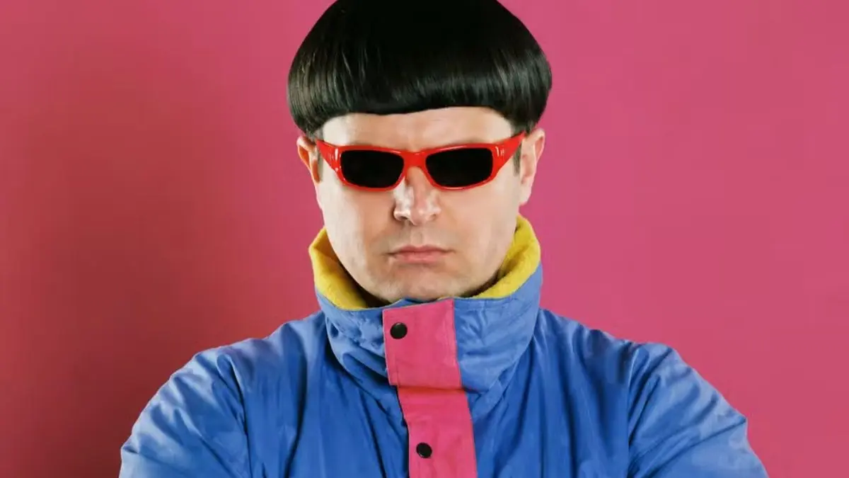 Cantor Oliver Tree está entre as vítimas de acidente aéreo no RJ