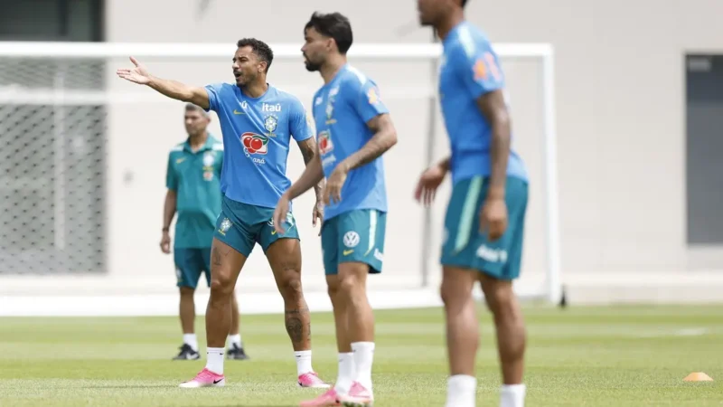 Carlo Ancelotti esboça time titular para estreia da seleção brasileira