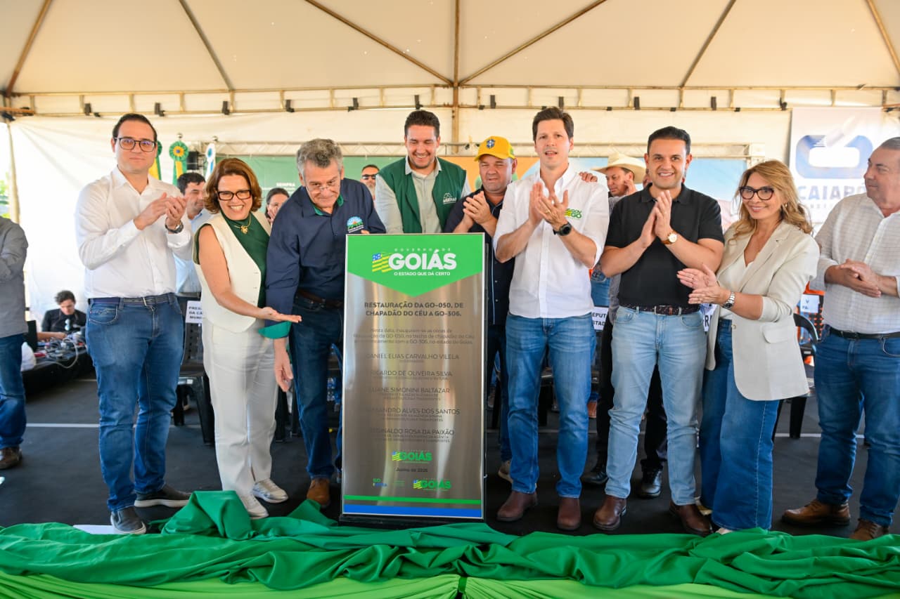 Daniel Vilela entrega obras e destaca potencial do Sudoeste