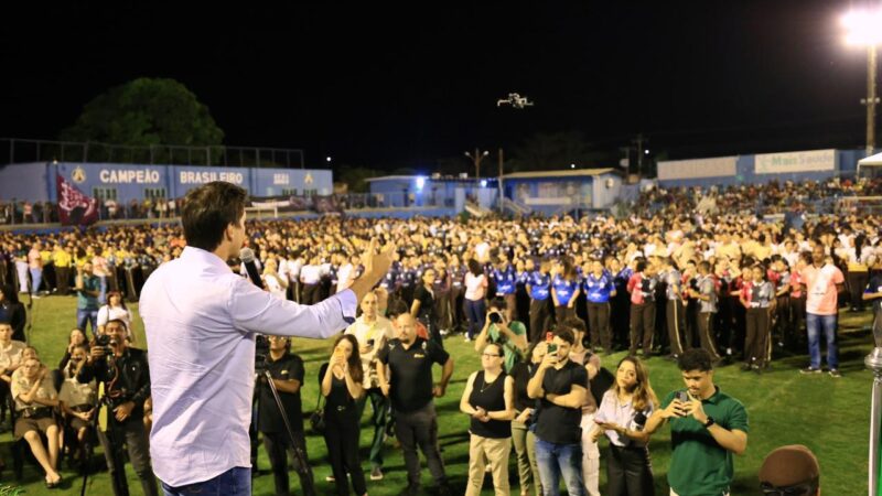 Daniel destaca esporte na formação de jovens em colégios militares