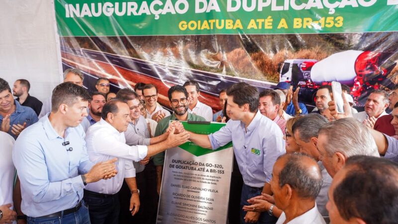Daniel entrega GO-320 e destaca padrão das rodovias