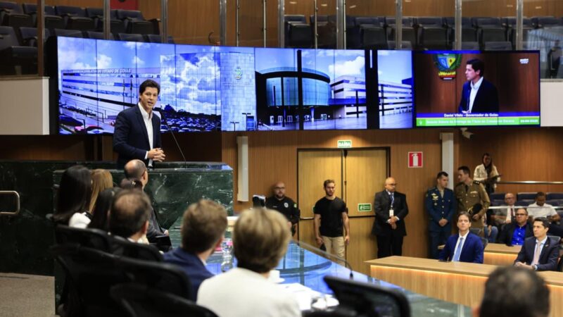 Daniel participa de homenagem a ministro Reynaldo Soares