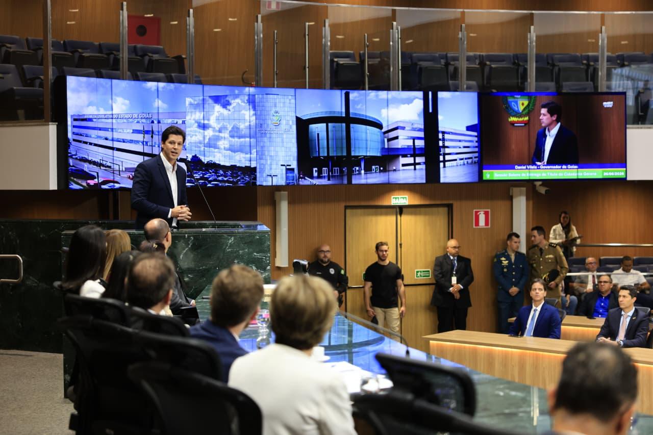 Daniel participa de homenagem a ministro Reynaldo Soares