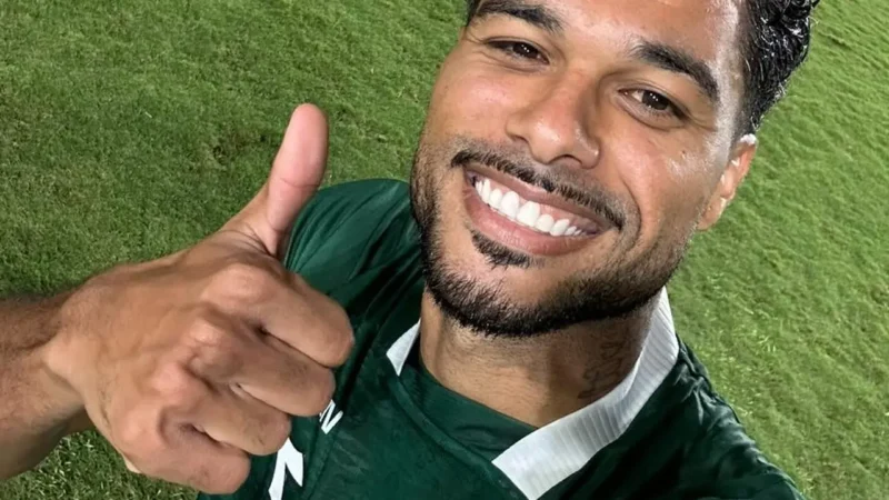 Desencantou! Djalma celebra 1º gol pelo Goiás: “Feliz demais”