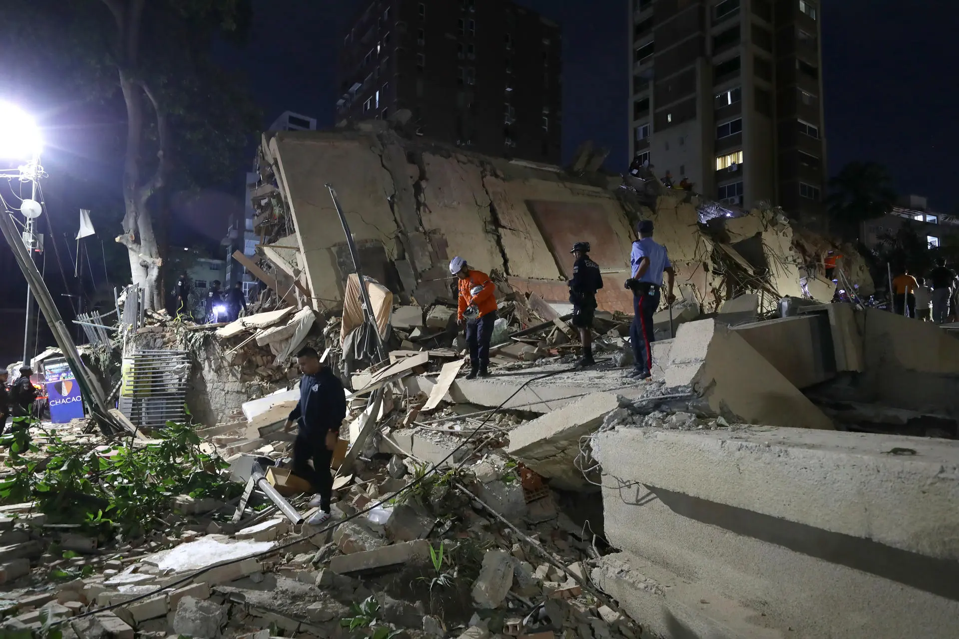 Dois brasileiros morrem em terremotos na Venezuela, diz Itamaraty