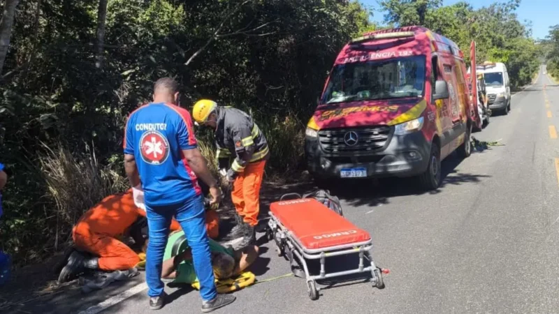 Familiares morrem em acidente que deixou motorista 3 dias preso às ferragens