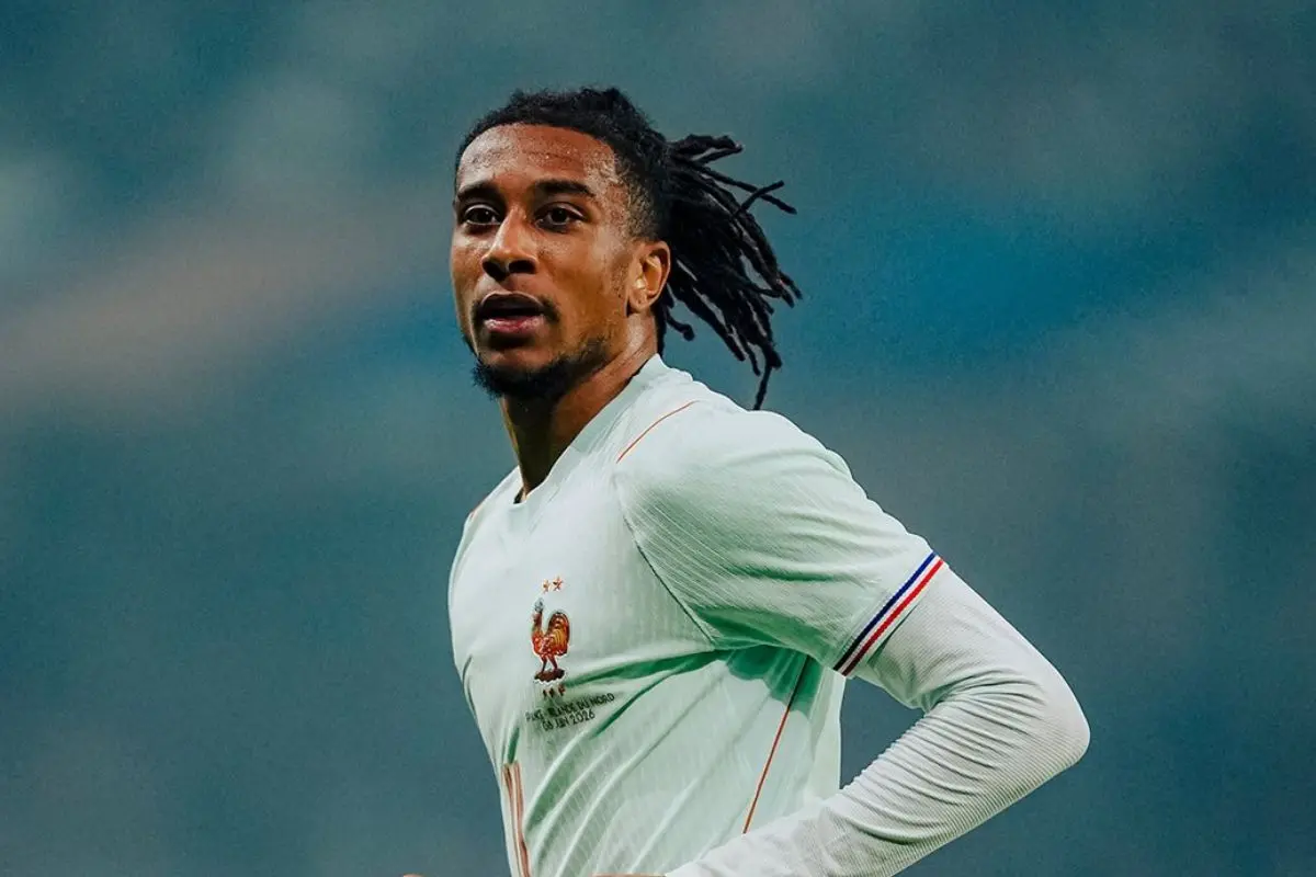 França vence (e convence) com hat-trick de Olise