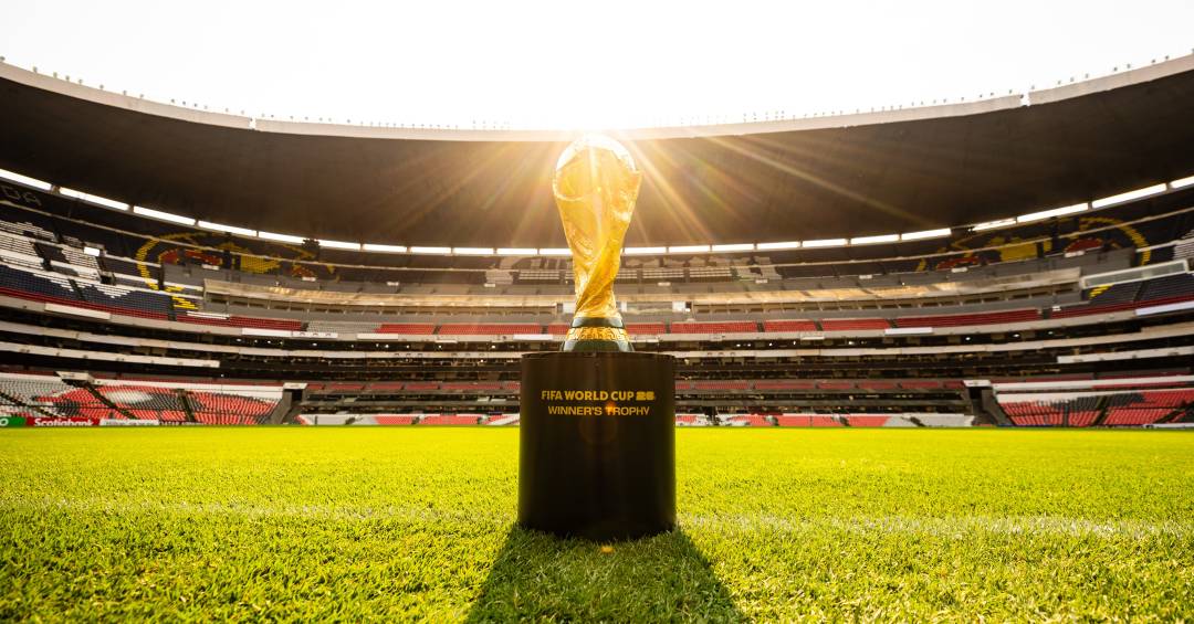 Brasileiros se planejam para a Copa de 2026 e apostam em compra gradual de dólares