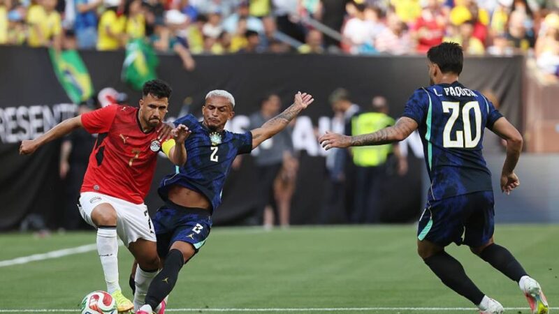 Wesley fará exames após deixar amistoso contra o Egito chorando