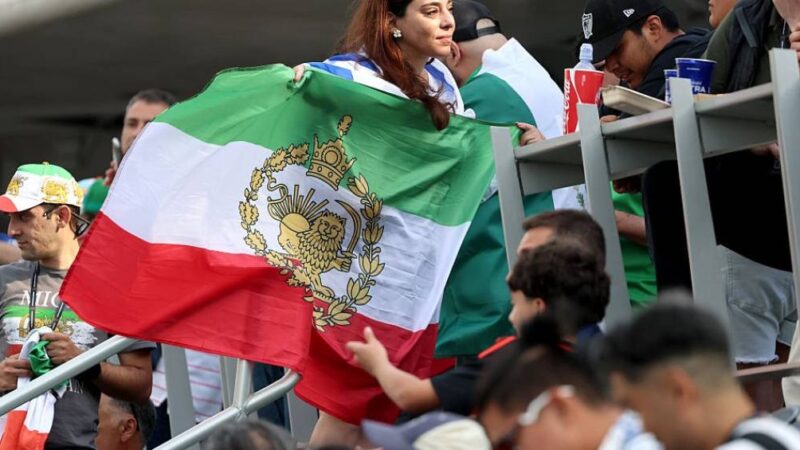 Fifa faz vista grossa para torcida do Irã