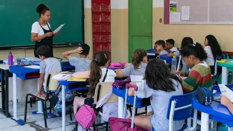 Goiânia convoca 150 professores temporários para a rede municipal de Educação; veja lista 