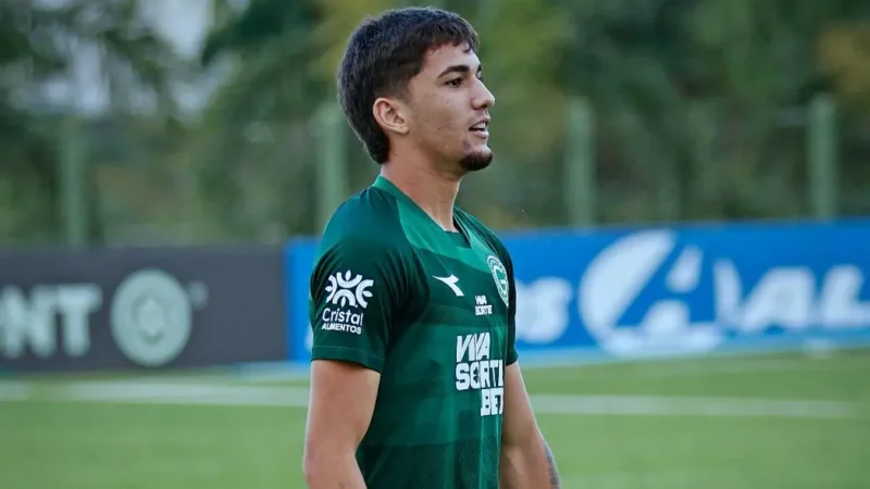 Goiás confirma lesão no joelho de Lucas Rodrigues