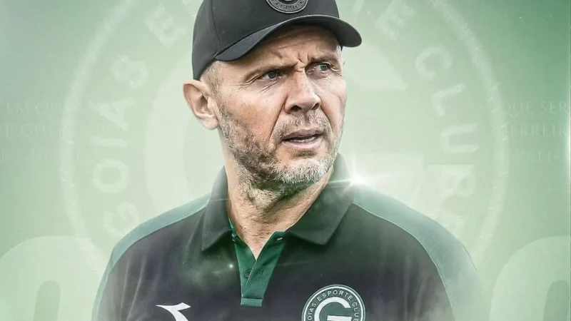 Goiás oficializa contratação do técnico Mozart
