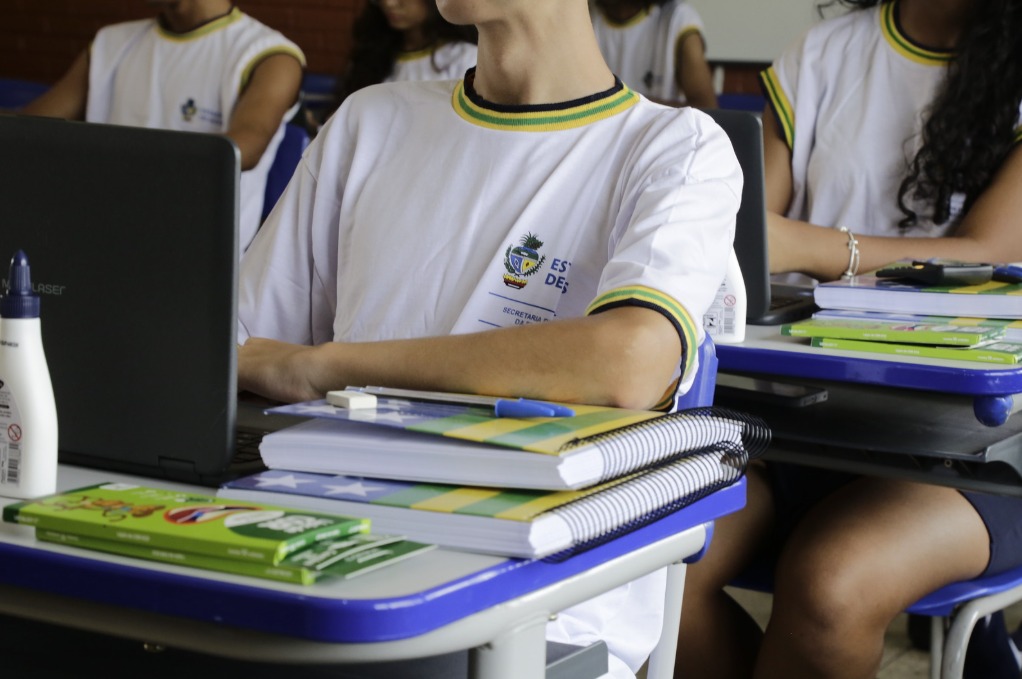 Goiás reduz em 44% o abandono escolar no ensino médio