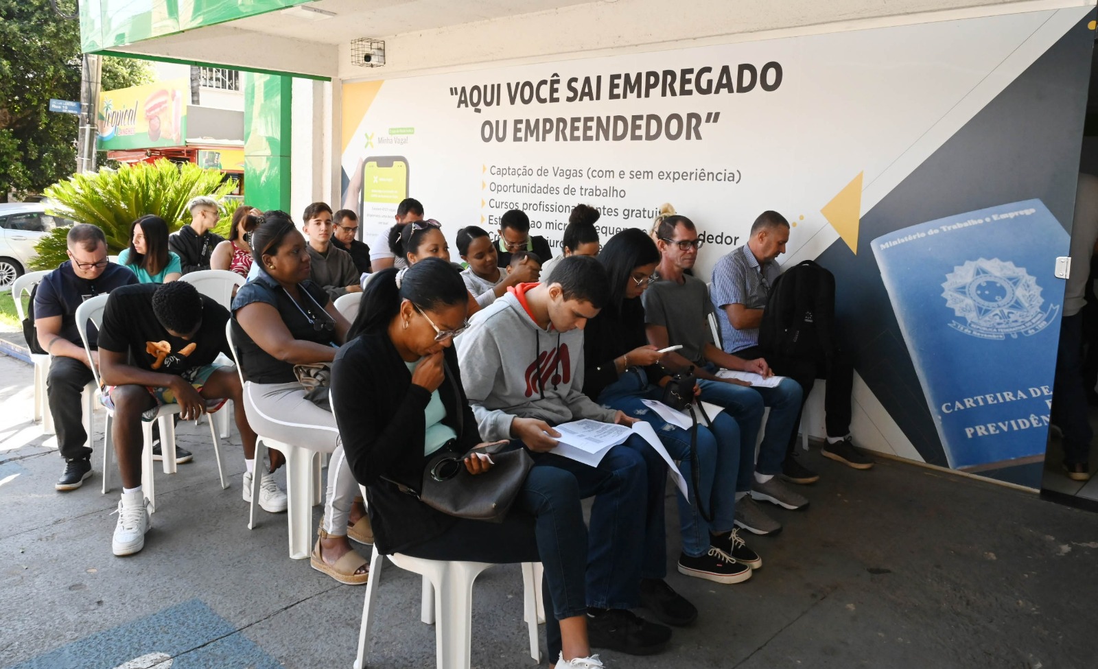 Governo promove feirão com mil vagas para jovens aprendizes