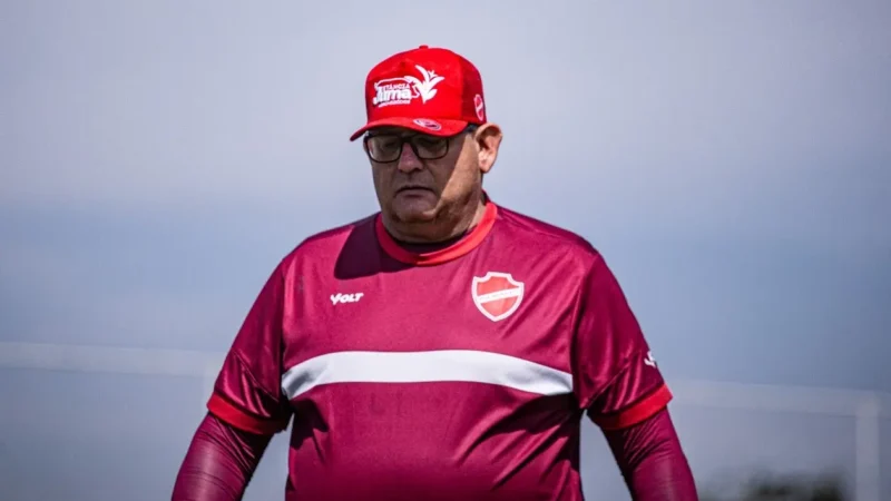 Guto Ferreira detona arbitragem em derrota do Vila: “Vergonhoso”