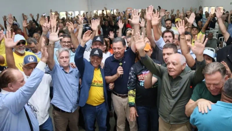 Humberto Teófilo e Major Araújo participam de encontro com Marconi e veteranos da segurança pública