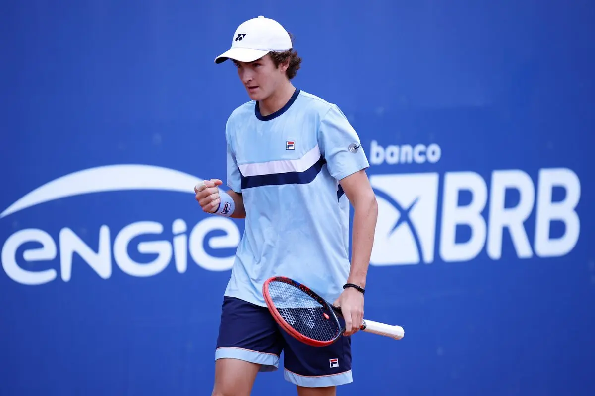 João Fonseca vence norueguês e avança pela primeira vez às quartas de um Grand Slam