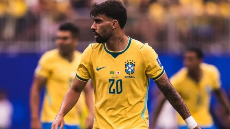 Lucas Paquetá sai mancando de campo