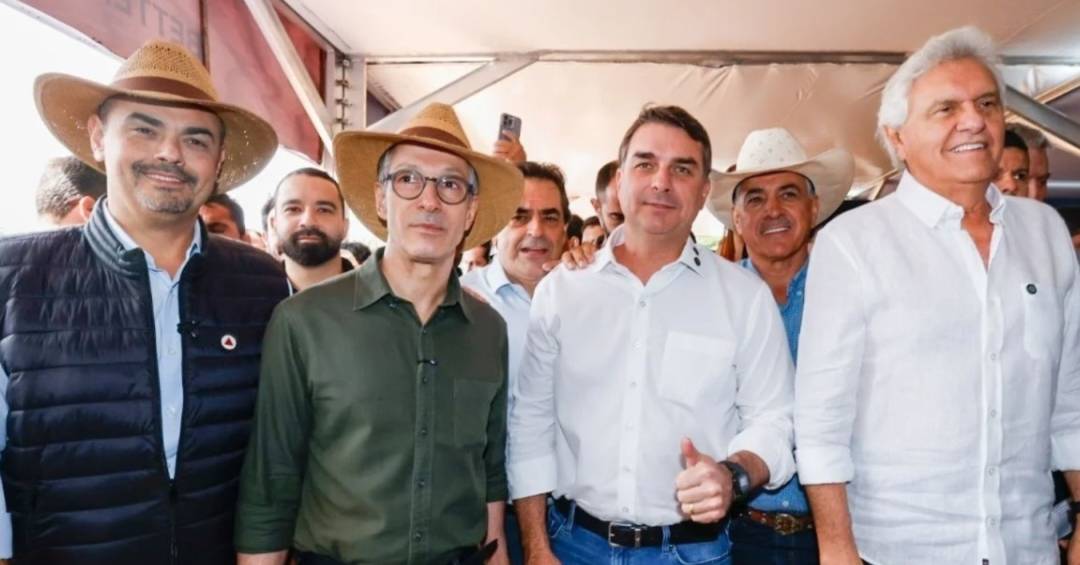‘Abre espaço para outras candidaturas’, diz Zema sobre desgaste envolvendo Flávio e Vorcaro