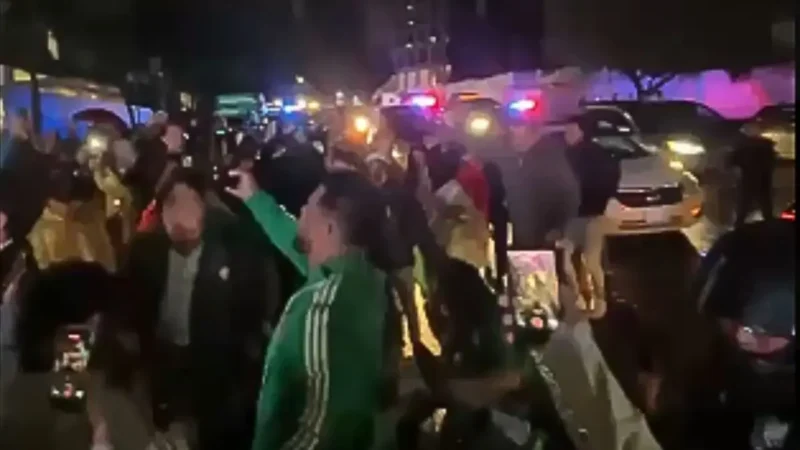 Mexicanos impedem jogadores do Equador de dormir