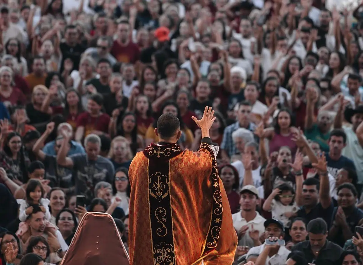 Missa reúne fiéis durante a Romaria do Divino Pai Eterno em Trindade