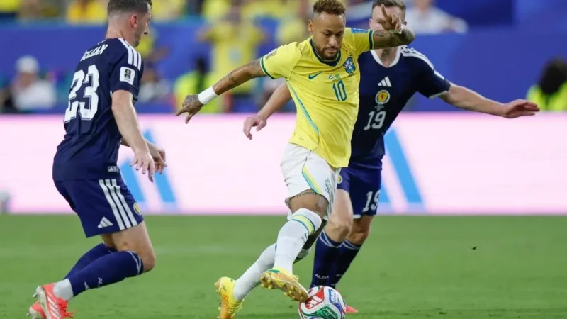 Neymar ganhou pontos com Ancelotti, diz jornal espanhol